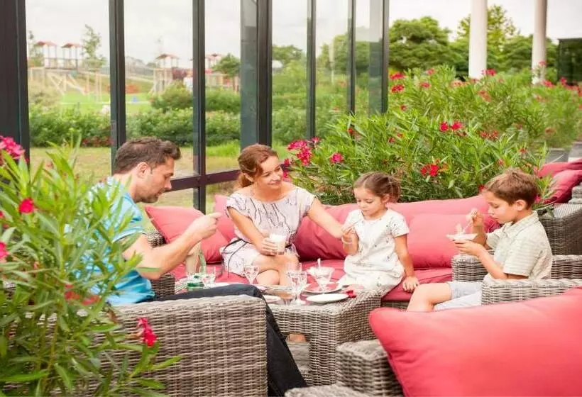 Отель All In Red Thermen