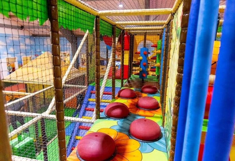 Отель All In Red Thermen