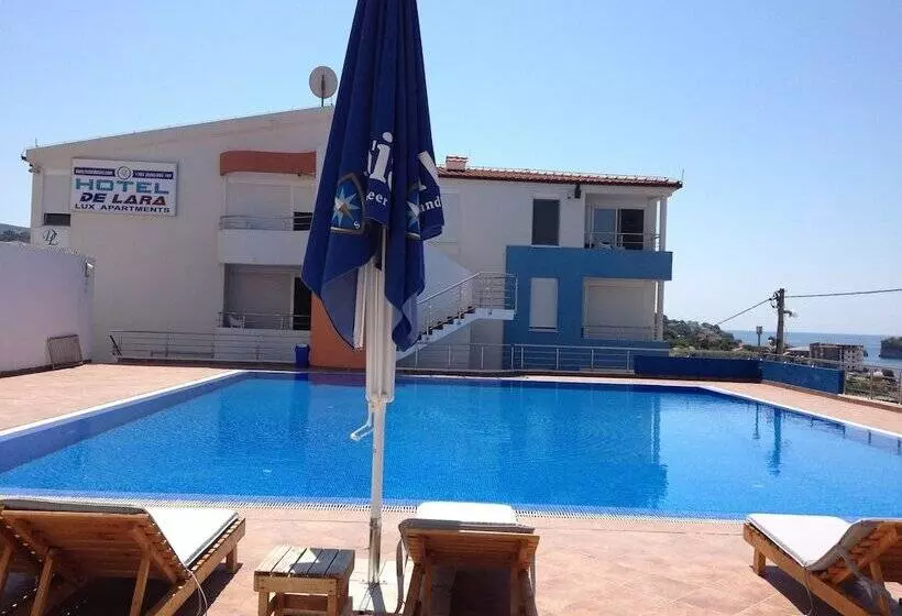 هتل Apartments De Lara