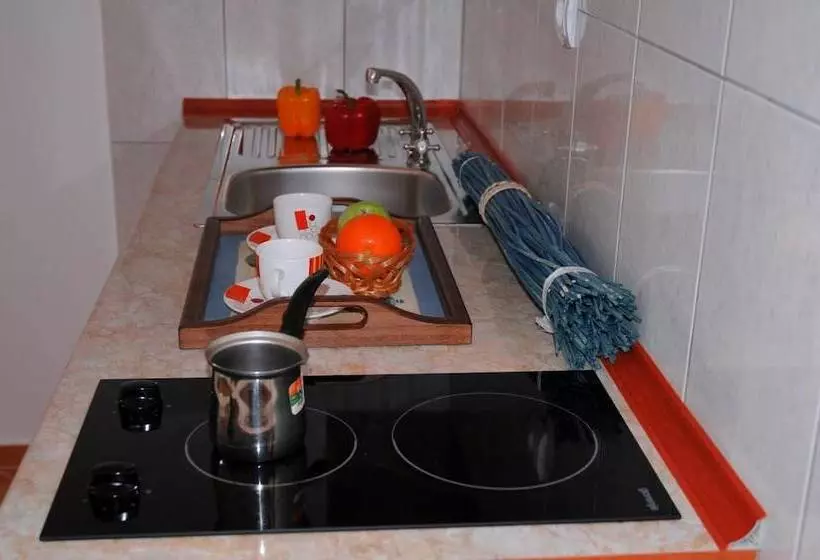 هتل Apartments De Lara