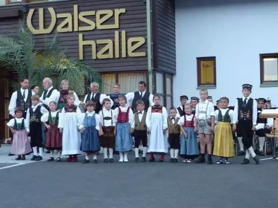 ホテル Berghof Burtscher