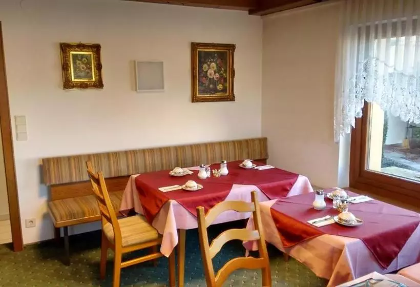 ホテル Haus Brauer