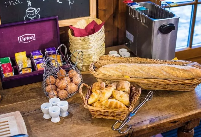 هتل Domaine Du Moulin D'asselborn