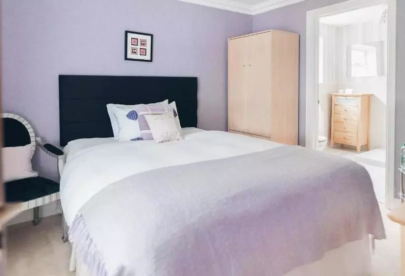 هتل Elizabeth House