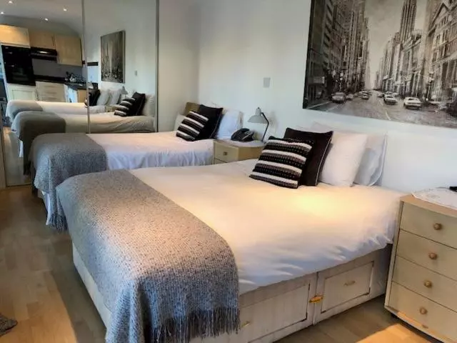 هتل Elizabeth House