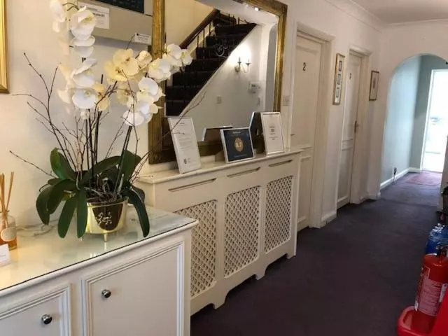 هتل Elizabeth House