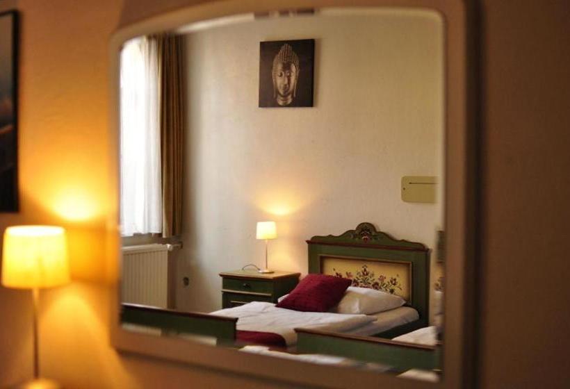 فندق Herberg De Tramhalte