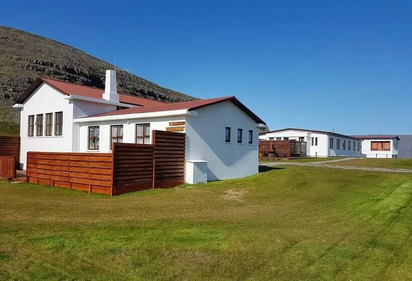 هتل Latrabjarg