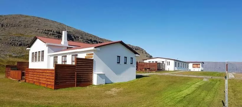 هتل Latrabjarg