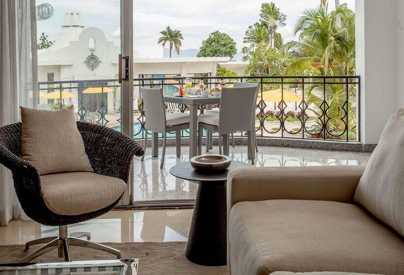 هتل NH Haiti El Rancho