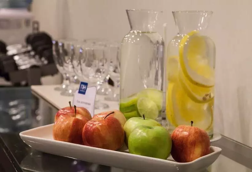 هتل NH Haiti El Rancho