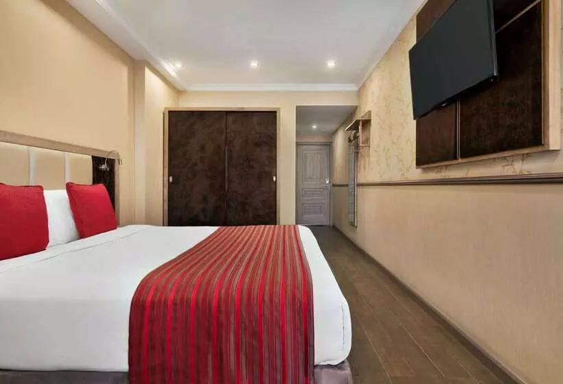 酒店 Ramada By Wyndham Bishkek Centre