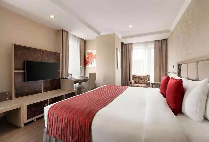 酒店 Ramada By Wyndham Bishkek Centre