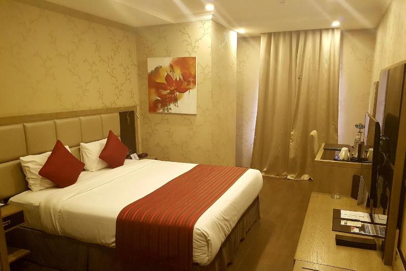 酒店 Ramada By Wyndham Bishkek Centre