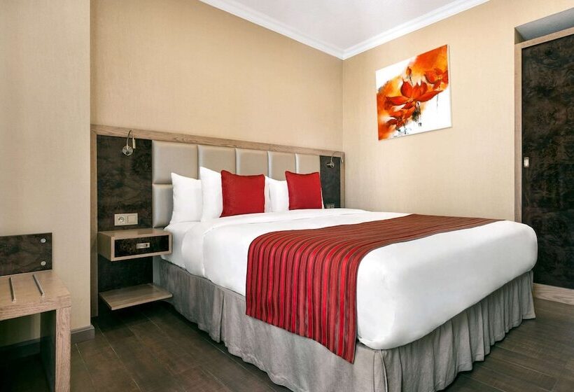 酒店 Ramada By Wyndham Bishkek Centre