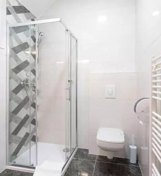 酒店 & Restoran Dvorac Gjalski