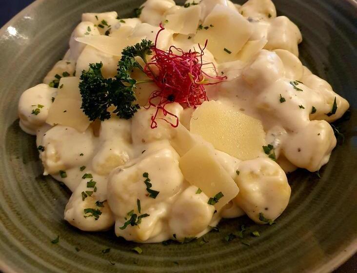 酒店 & Restoran Dvorac Gjalski