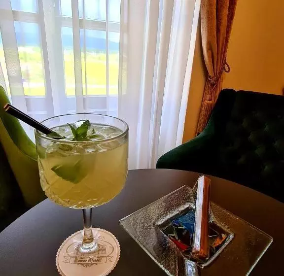 酒店 & Restoran Dvorac Gjalski