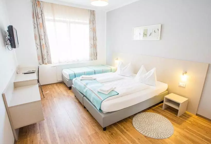 Motel22 Parkplatz Inklusive