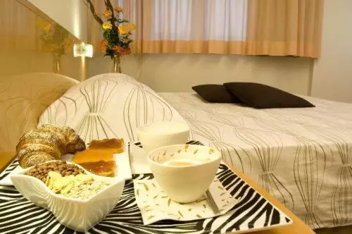 住所  Polo Della Ceramica