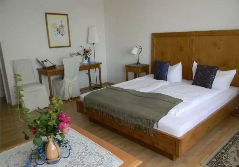 Weinhaus Eva Maria Wagner