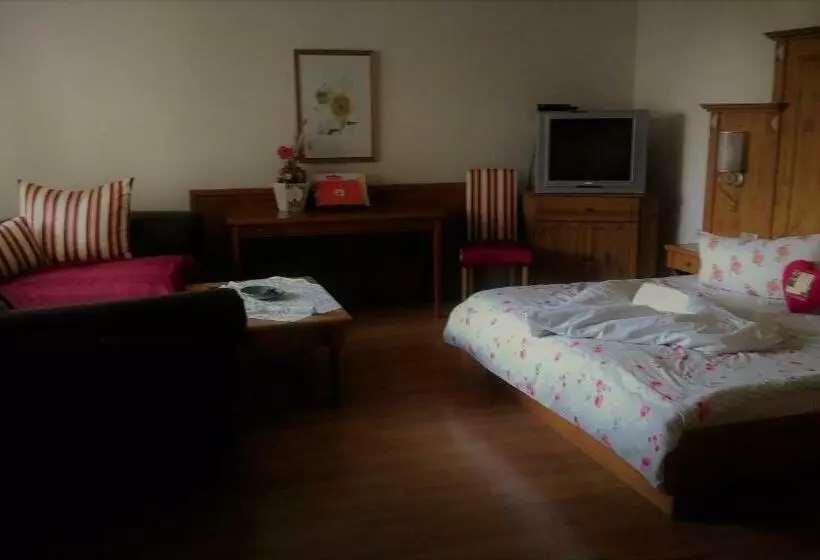 Weinhaus Eva Maria Wagner