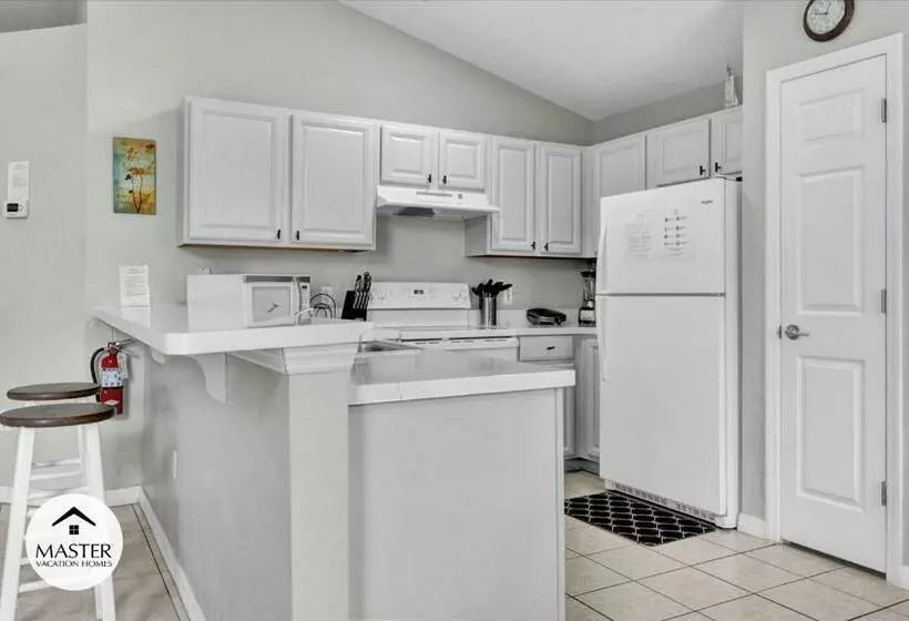 3 Bedrooms   2 Bathrooms   Cumbrian Lakes 4695 Cl