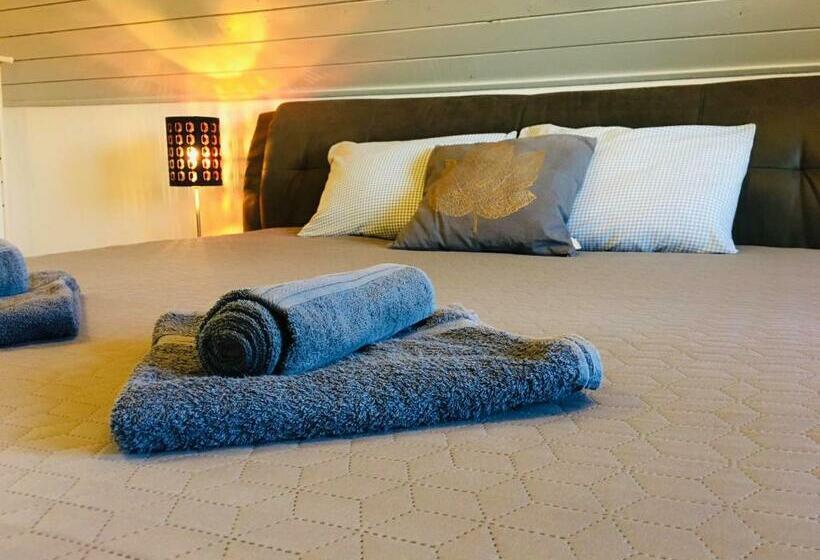 Csendes Vendégház, Families, Hikers & Bikers