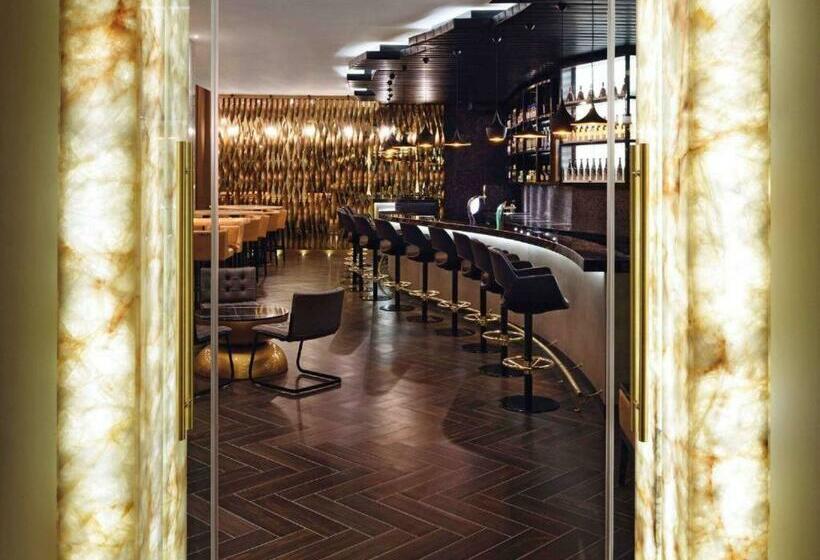 Elegant 3 Bedroom Space Available