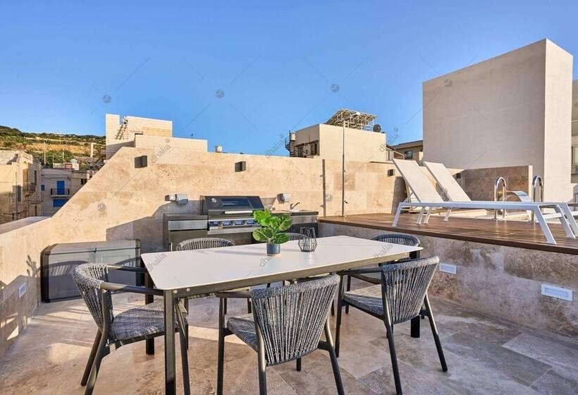 Luxury House With Pool Hosted By Sweetstay