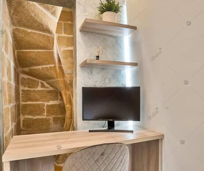 Luxury House With Pool Hosted By Sweetstay