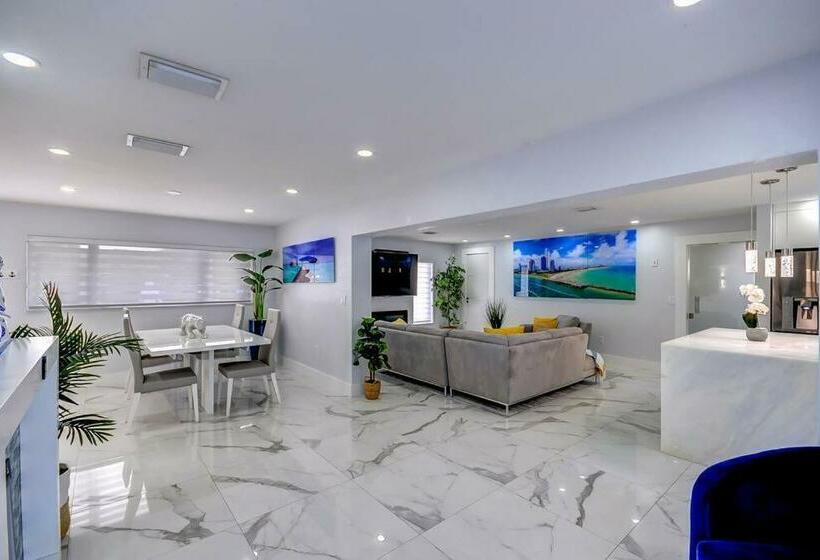 Miami House With Hot Pool Spa & Pool Table L48