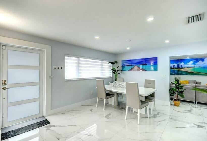 Miami House With Hot Pool Spa & Pool Table L48