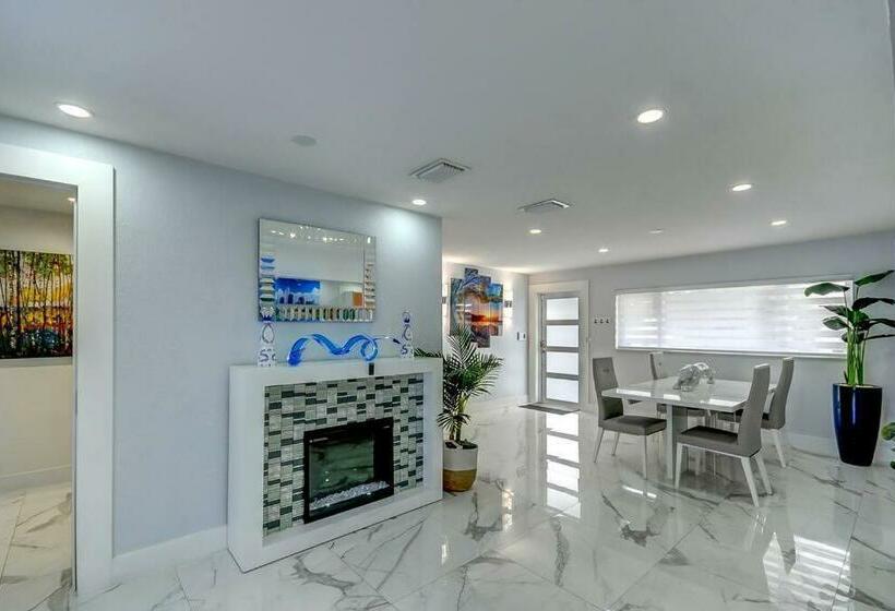 Miami House With Hot Pool Spa & Pool Table L48