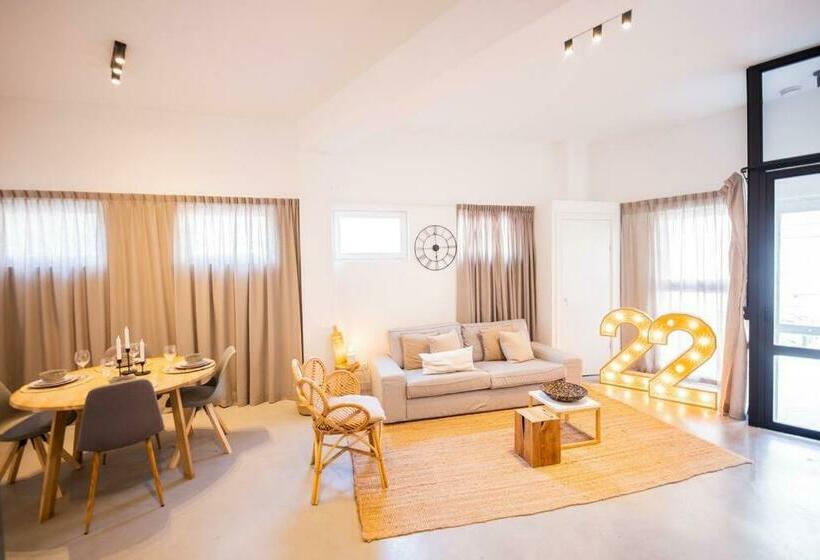 Tremendous 2 Bedroom Serviced Apartment   79 M2