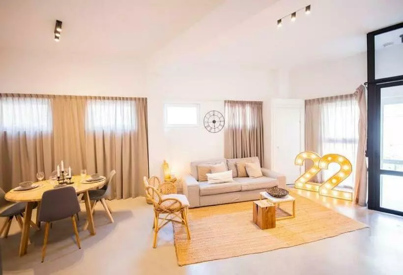 Tremendous 2 Bedroom Serviced Apartment   79 M2