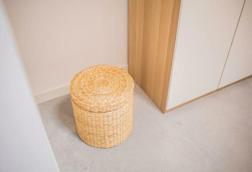 Tremendous 2 Bedroom Serviced Apartment   79 M2