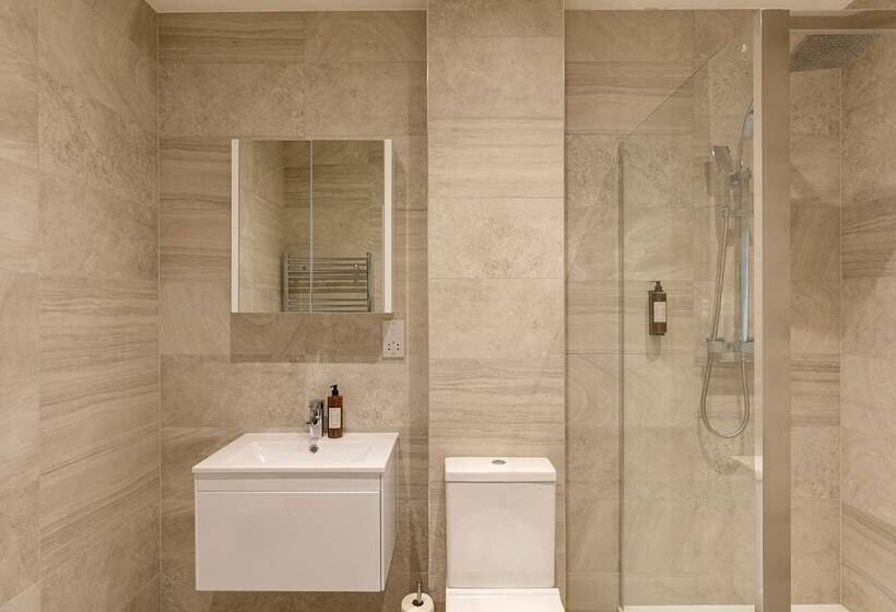 Charles Hope London Hounslow