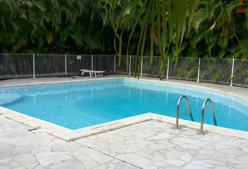 Du Côte De Sainte Anne