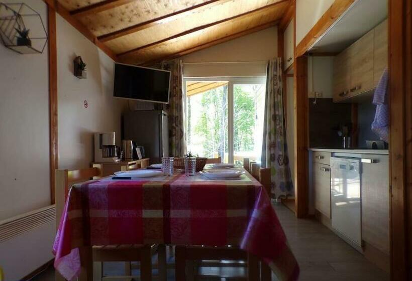 Chalet En Bordure De Forêt