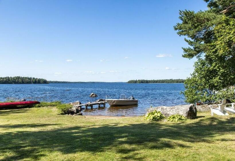 Lovely Cottage With Fantastic Location And Own Lake Plot By Helgasjon, Vaxjo
