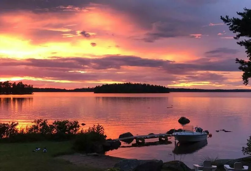 Lovely Cottage With Fantastic Location And Own Lake Plot By Helgasjon, Vaxjo