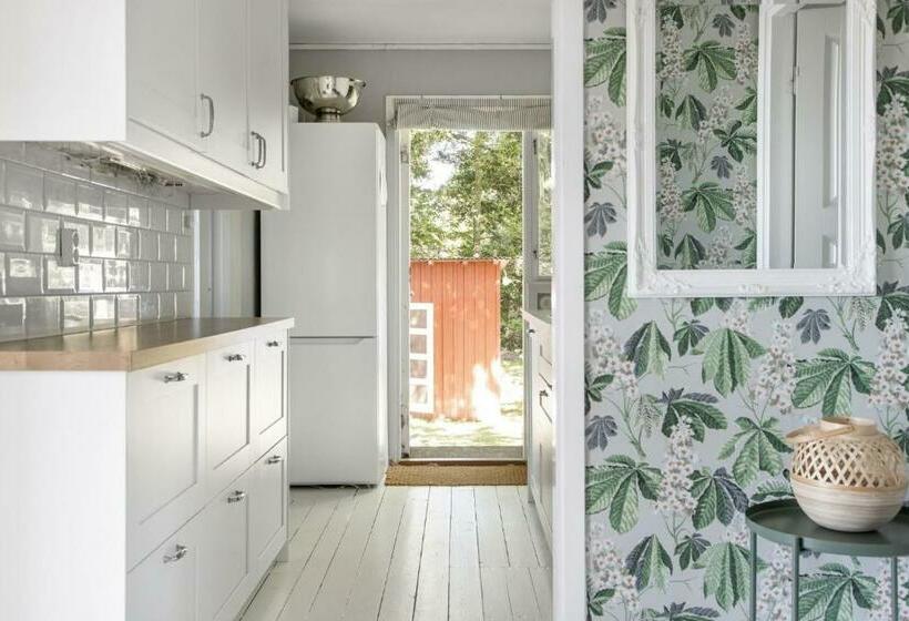 Lovely Cottage With Fantastic Location And Own Lake Plot By Helgasjon, Vaxjo