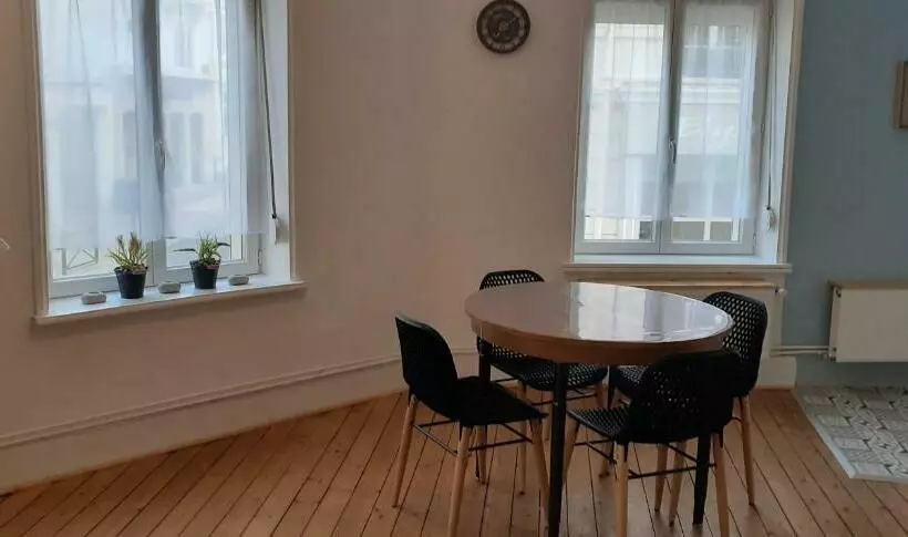 Studio 30 M2 Refait à Neuf Idéalement Situé Centre Ville Et Plage