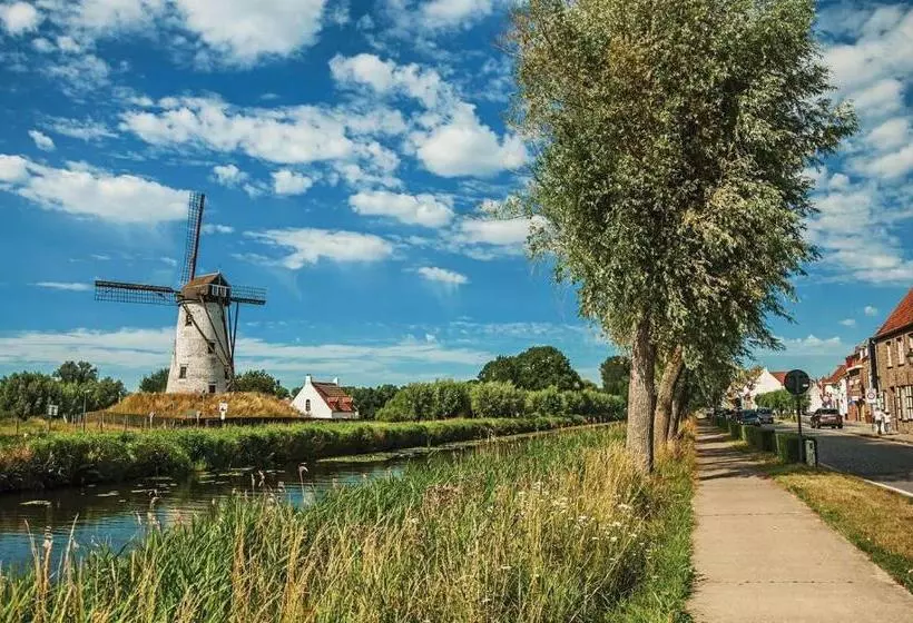 Cozy Panorama Flat By The Beach
