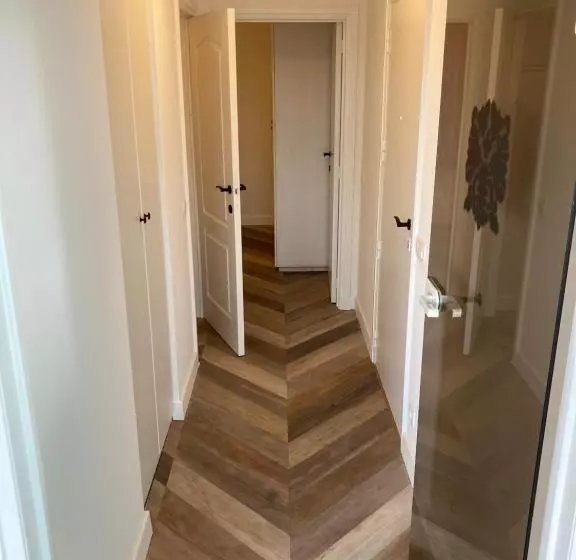 Cozy Panorama Flat By The Beach