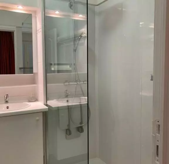 Cozy Panorama Flat By The Beach