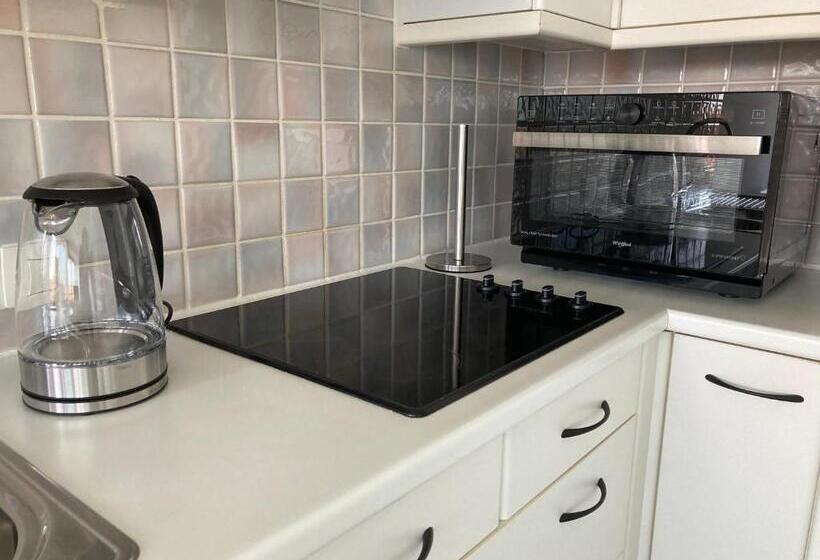 Cozy Panorama Flat By The Beach