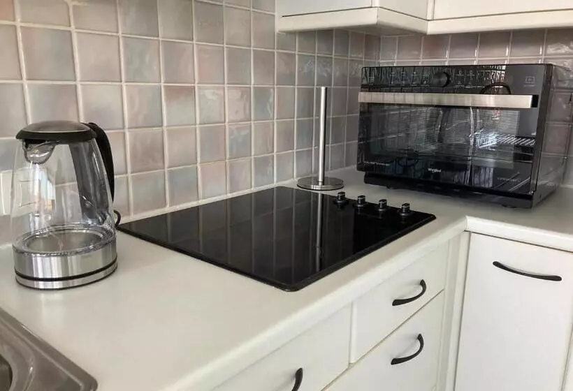 Cozy Panorama Flat By The Beach