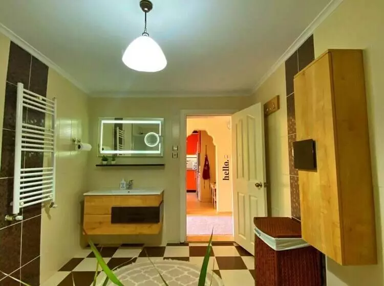 Cozy Villa With Backyard And Fireplace In Sapanca